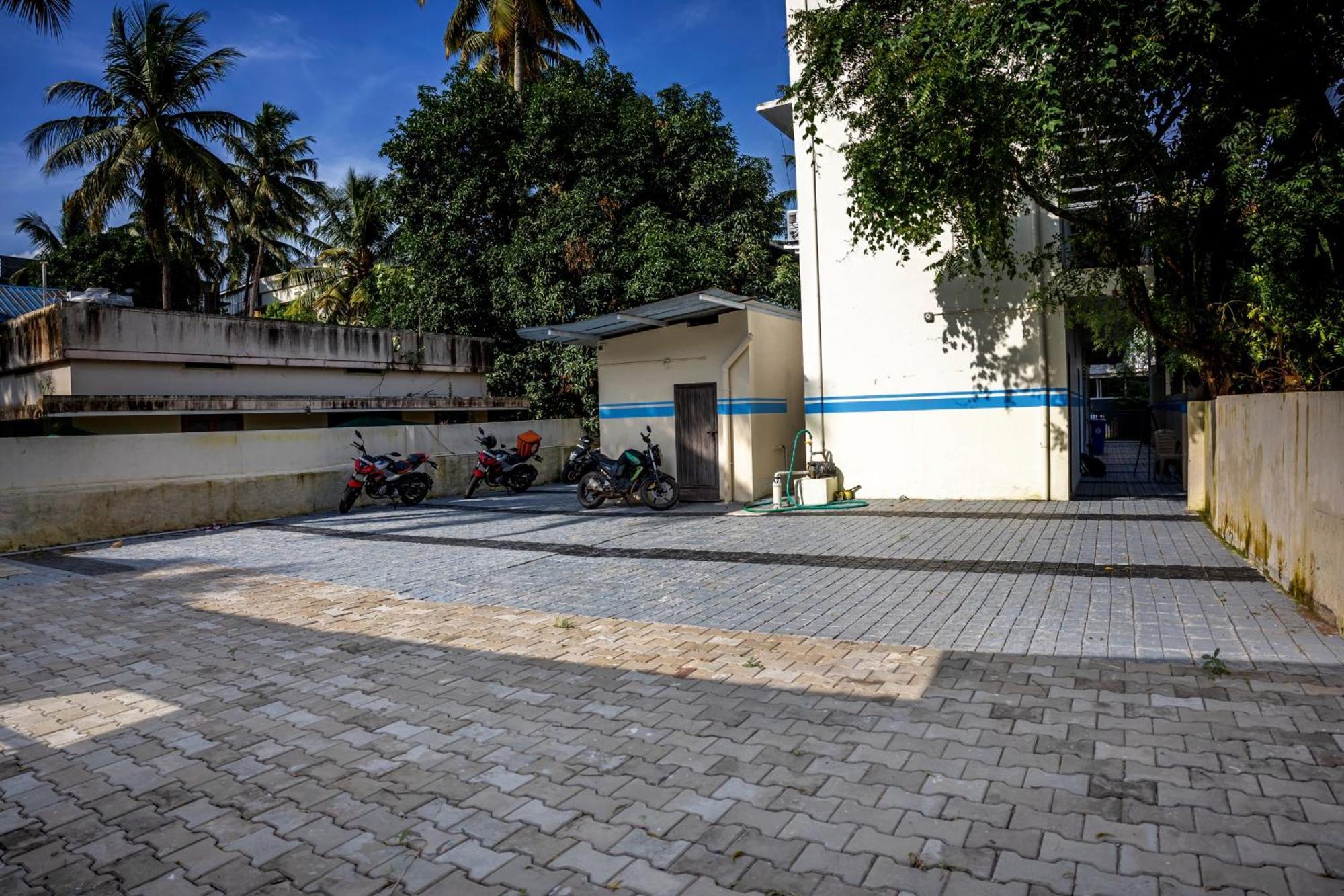 Hotel Akr Residency Kazhakuttam Exteriér fotografie