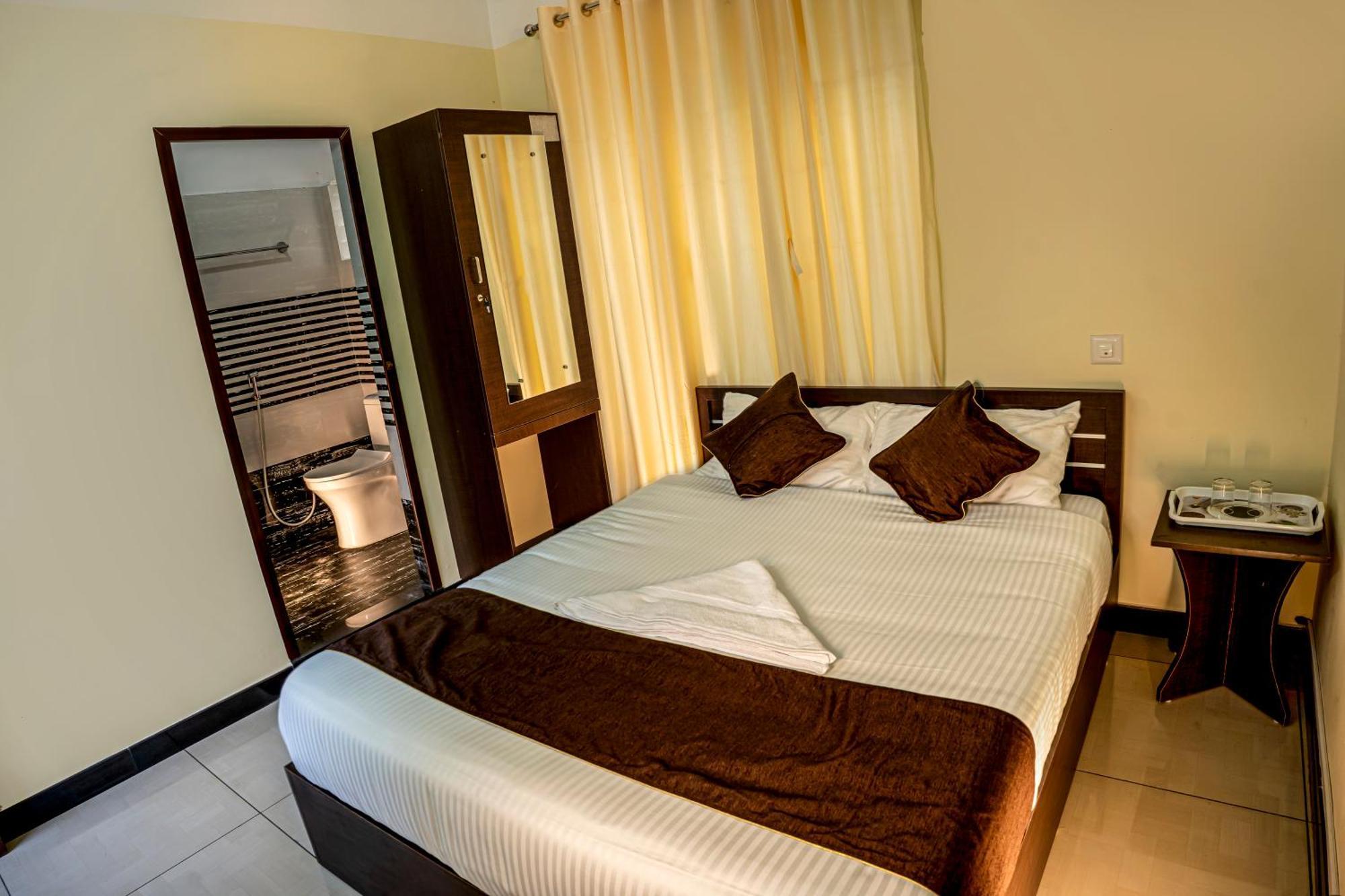Hotel Akr Residency Kazhakuttam Exteriér fotografie