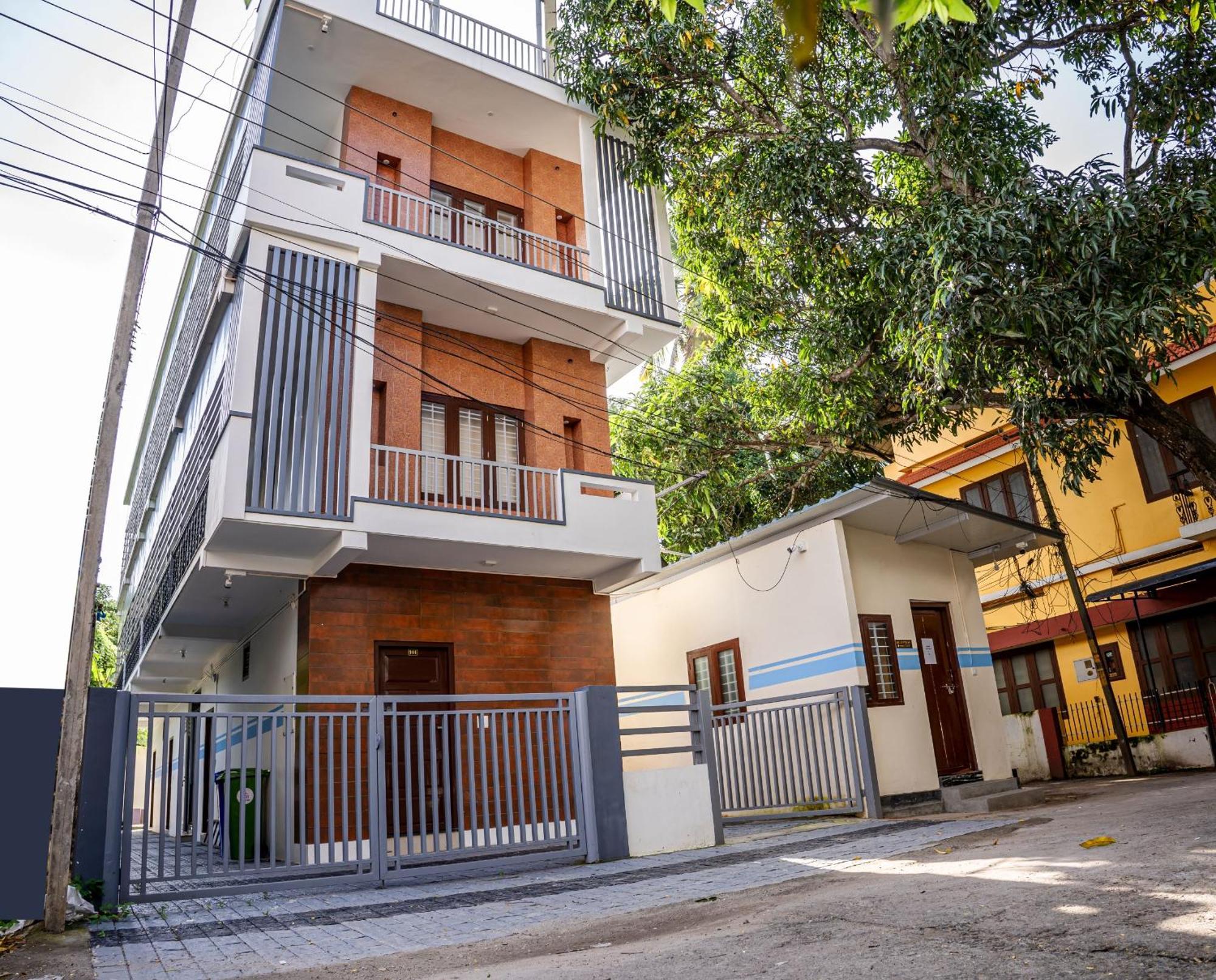 Hotel Akr Residency Kazhakuttam Exteriér fotografie